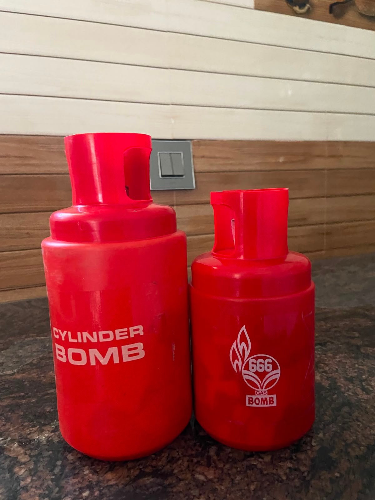 Smoke Bomb Cylinder